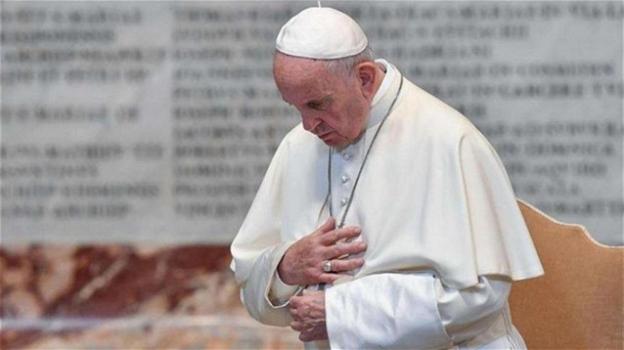 Papa Francesco ricoverato al Gemelli: "Ha reagito bene". La degenza durerà 5 giorni