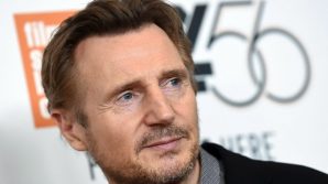 La compagna di Liam Neeson quando gli proposero il ruolo di James Bond: “Se accetti non ti sposo”
