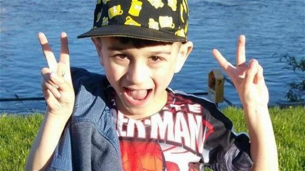 Lasciato fuori casa per punizione: bimbo di 7 anni muore per arresto cardiaco
