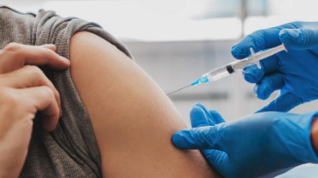 Covid-19, in aumento le richieste di risarcimento danni dopo il vaccino