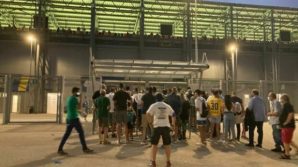 Frosinone, tifoso ha un malore mentre è in fila allo stadio e muore