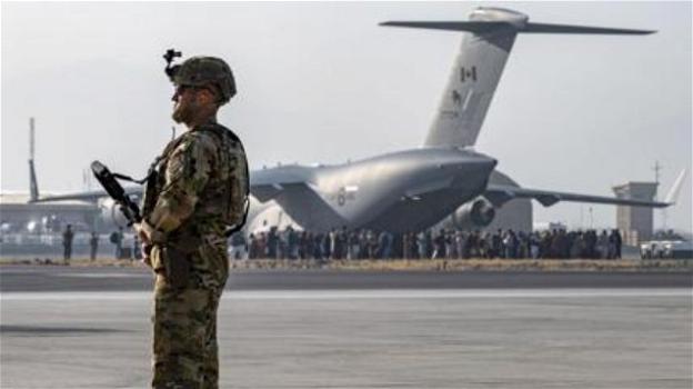 Afghanistan: spari su un aereo italiano in fase di decollo