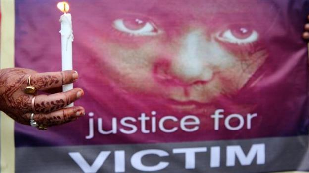India: 4 uomini, tra cui un prete, incriminati per lo stupro e omicidio di una bambina di 9 anni