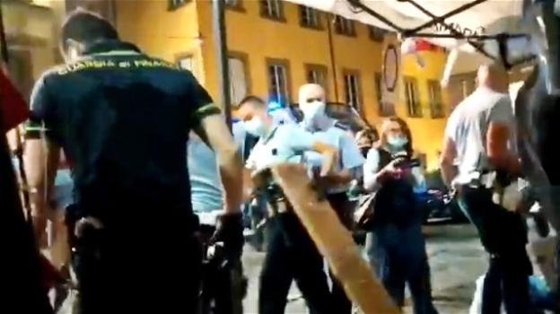 Prato, Polizia sgombera un presidio di lavoratori in sciopero della fame: denunciate violenze