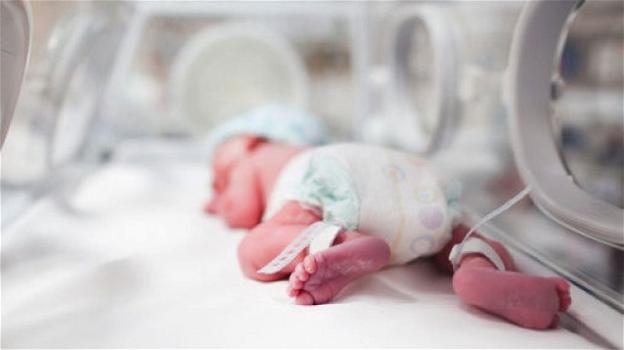 Spagna, scopre di essere stata scambiata alla nascita: chiede 3 milioni all’ospedale