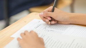 Test di medicina 2021, tra errori, ambiguità e scuse del Miur