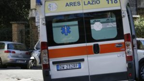 Roma, litiga con la fidanzata e tenta di impiccarsi: 19enne in gravissime condizioni