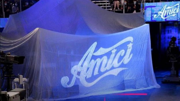 Anticipazioni Amici: chi saranno i probabili candidati al banco