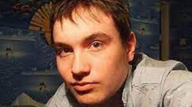 Si reca dai medici 12 volte per i dolori al petto e scambiano il suo tumore per ansia: 19enne muore