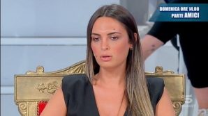 UeD, Andrea Nicole transgender incassa il primo rifiuto da un corteggiatore: la reazione di Maria