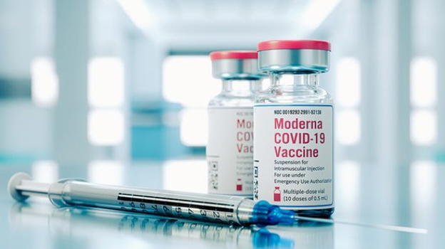 Vaccino Covid, "no" alla terza dose: "Bisogna distribuire i vaccini dove servono per far finire la pandemia"