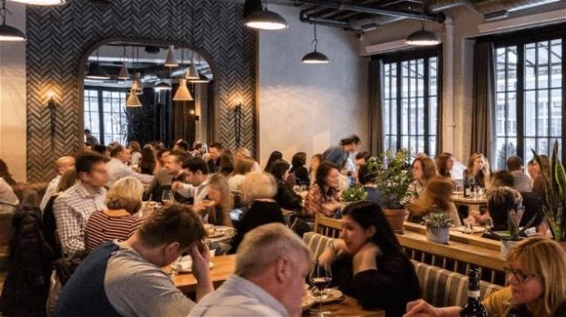 Norvegia, si ritorna alla normalità: niente distanziamento e i ristoranti ritornano alla loro piena capacità