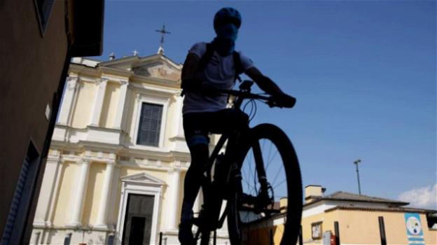 Bologna, guida la bici a pedalata assistita in stato di ubriachezza: denunciato