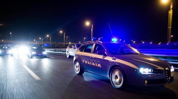 Milano, non si ferma all’alt: inseguito per 50 km dalla Polizia