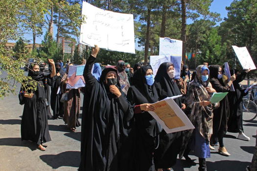 Donne afghane: il coraggio di rivendicare il diritto allo studio e al lavoro