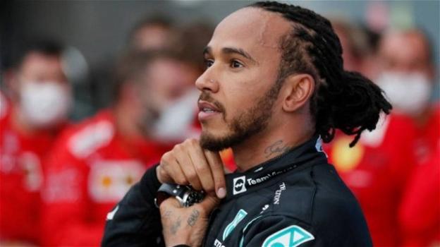Lewis Hamilton e il sogno Ferrari: “È incredibile che non abbia mai corso per loro”