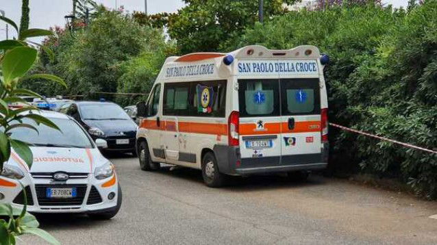 Roma Ex Carabiniere Uccide La Moglie E Poi Si Toglie La Vita A Velletri