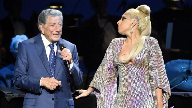Tony Bennett, il racconto della moglie sull’Alzheimer e l’emozione di Lady Gaga: "Mi ha riconosciuta solo sul palco"