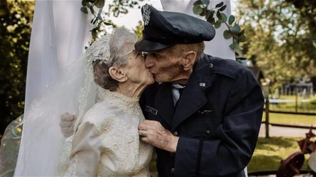 Sposi dal 1944 senza neanche una foto: la casa di riposo organizza un nuovo matrimonio per loro