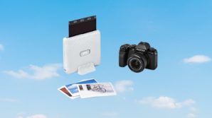 Instax Link WIDE: da Fujifilm la nuova stampante compatta a sviluppo istaneaneo