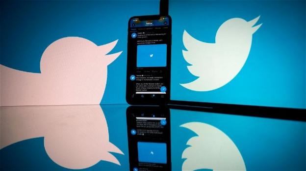 Twitter: al via il test per pompare le pubblicità anche tra i commenti e iniziative per Spaces Audio