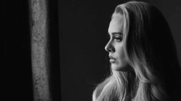 Adele, il nuovo singolo "Easy On Me" è già un successo: in poche ore raggiunge 24 milioni di views su YouTube