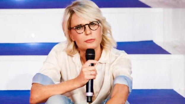 Uomini e Donne, suicidio in diretta: "Mi tolgo la vita"