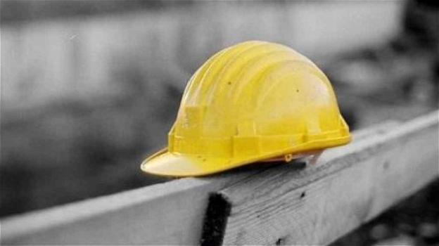 Incidente sul lavoro a Bologna: operaio 22enne muore schiacciato
