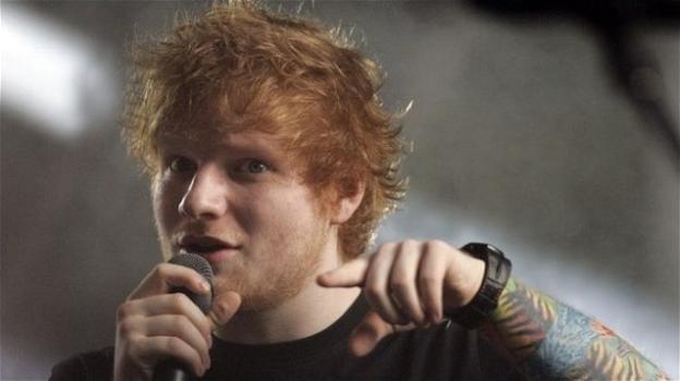 Ed Sheeran positivo al Covid-19: "Scusate se vi ho delusi"