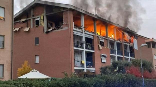 Torino, esplode appartamento a Pinerolo: morti marito e moglie, la donna trovata carbonizzata