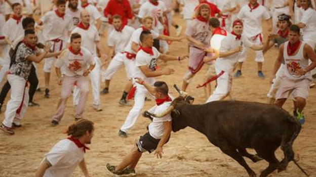 Spagna, muore dissanguato: stava partecipando alla corsa dei tori