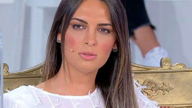 uomini e donne le confessioni di andrea nicole ad un passo dalla scelta