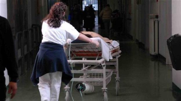 Roma, infermiera No Vax sospesa dal lavoro: il giudice chiede di riammetterla in servizio