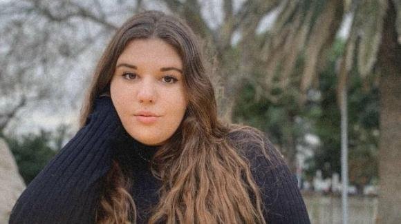 Savona, si schianta in auto contro il muro di una galleria in autostrada: Martina muore a 18 anni