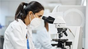 Covid-19, i sintomi della variante Omicron: