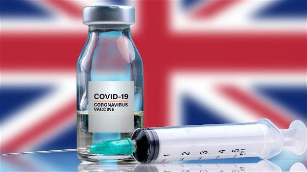 Covid-19, il Regno Unito si prepara per la quarta e quinta dose: acquistati 114 milioni di dosi di vaccino