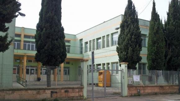 Brindisi, focolaio Covid in una scuola primaria di San Pietro Vernotico