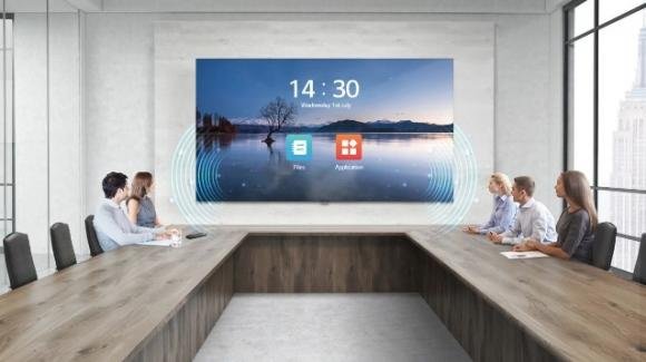 LG LAEC: ufficiale il maxi schermo smart a LED da 136” per le aziende