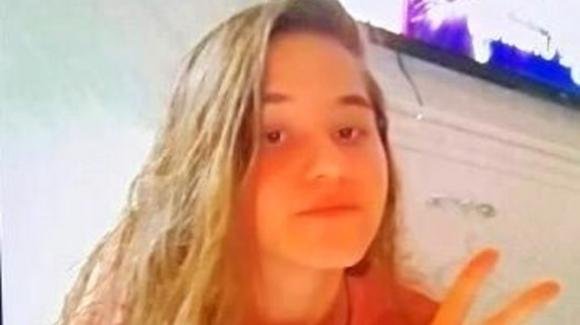 Lecce, 17enne scompare da casa: si è allontanata con un ragazzo poco più grande di lei