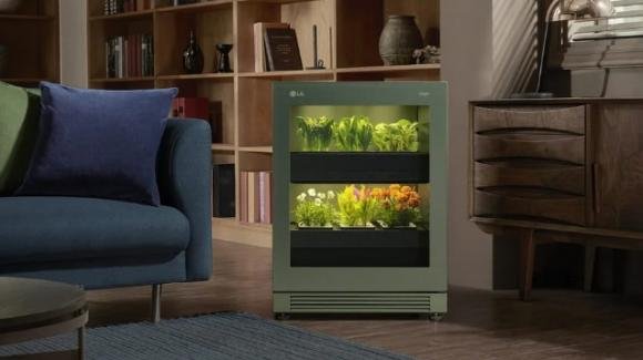 CES 2022: LG presenta la serra smart Tiiun per il giardinaggio indoor