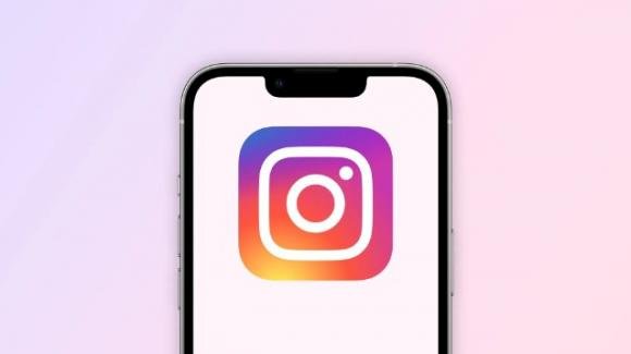Instagram: possibile inglobare i profili, primi video di 60 secondi nelle Storie