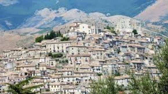 Calabria, il comune di Morano va in zona arancione su ordinanza del sindaco