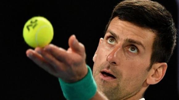 Australian Open, Novak Djokovic positivo al Covid a dicembre: si attende l’esito del ricorso