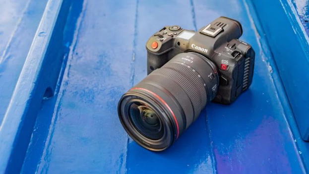 Canon EOS R5 C: ufficiale la fotocamera per videomaker con la passione del cinema