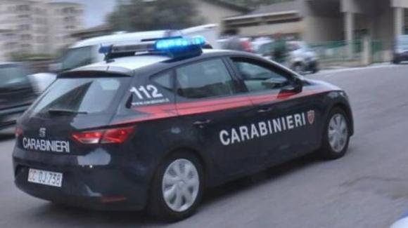 Genova, positivo al Covid esce da casa con l’auto di notte: fermato dai carabinieri e denunciato