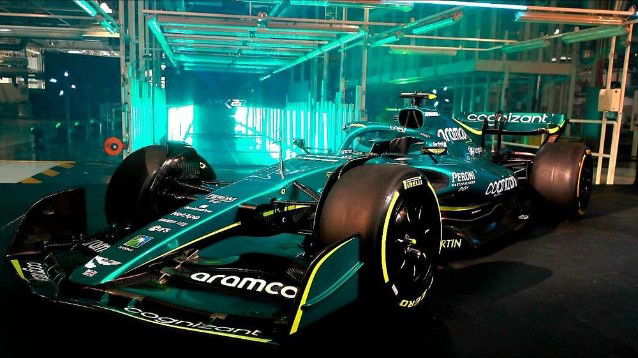 La Aston Martin presenta la sua creazione