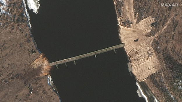 Crisi Russia-Ucraina, Putin avrebbe fatto costruire un ponte in Bielorussia: non è lontano dal confine ucraino