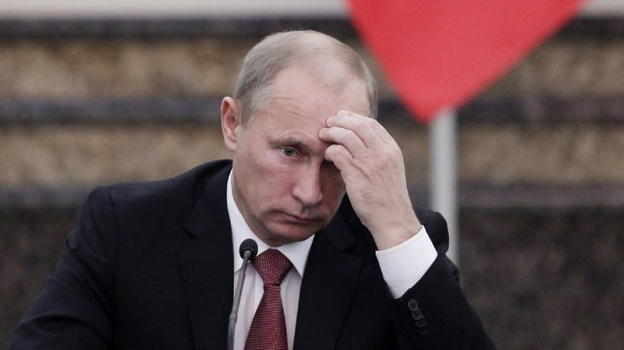 Guerra Russia-Ucraina, la borsa di Mosca crolla del 50%. Va alle stelle il prezzo del petrolio