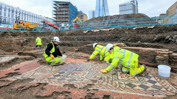 Londra, scoperti mosaici di un’antica villa romana