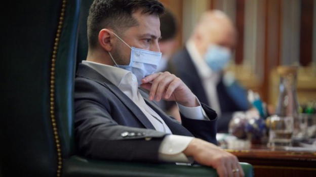 Guerra in Ucraina, la preoccupazione di Zelensky: "Nessuno vuole combattere con noi, ci hanno lasciato soli"